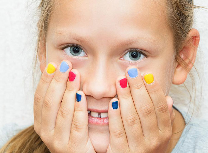 10 Non-Toxic Nail Polish Brands For Kids & Toddlers That Are Non-Toxic &  Safe